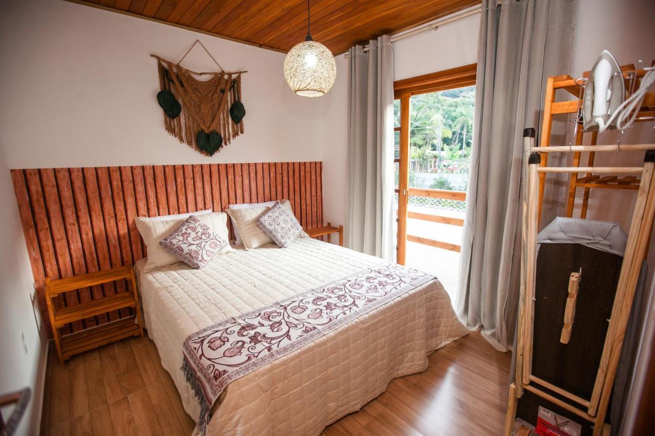 Estaleiro Com Charme - Ar, Churras E Pet Friendly Balneário Camboriú Εξωτερικό φωτογραφία