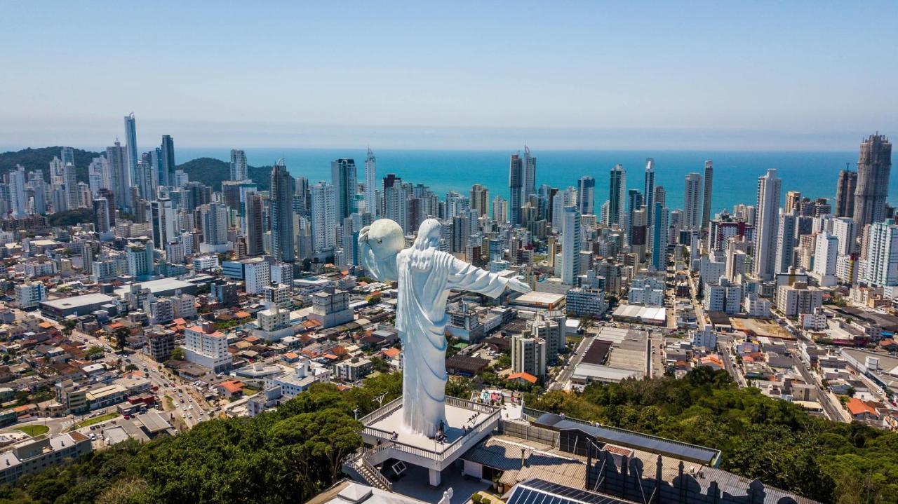 Estaleiro Com Charme - Ar, Churras E Pet Friendly Balneário Camboriú Εξωτερικό φωτογραφία